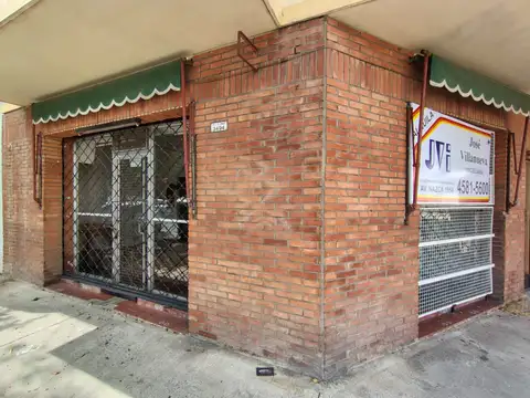 LOCAL BUEN ESTADO - IDEAL PARA KIOSCO - LIBRERIA - REGALERÍA 