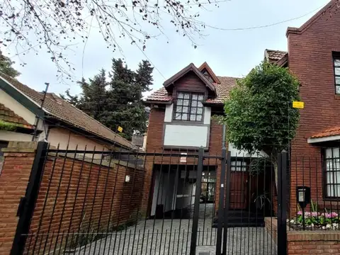 Venta Casa 5 Ambientes Quilmes Centro Con Cochera