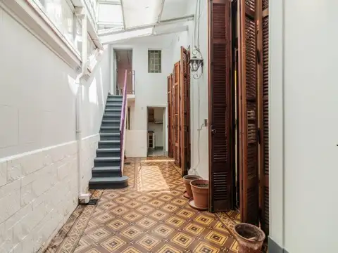 Venta departamento 3 ambientes mas estudio y patio