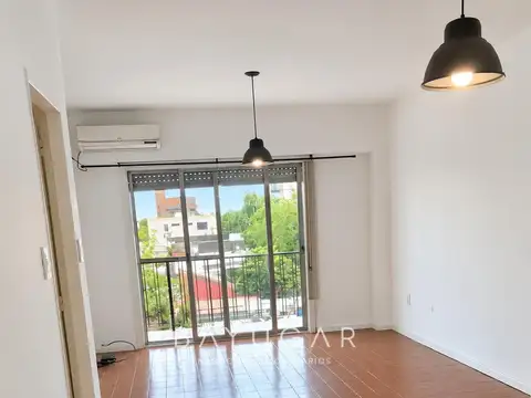 Venta - Departamento 4 ambientes en Pilar Centro - esq Independencia y Victor Vergani