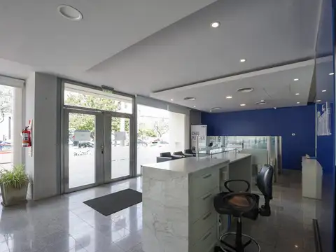 Av. Rafael Nuñez 4400