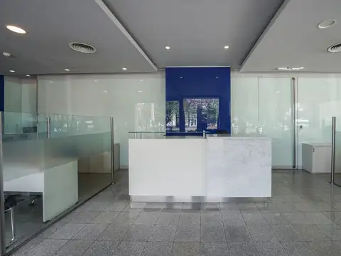 Amplio Local Comercial Av. Rafael Núñez - Cerro de Las Rosas