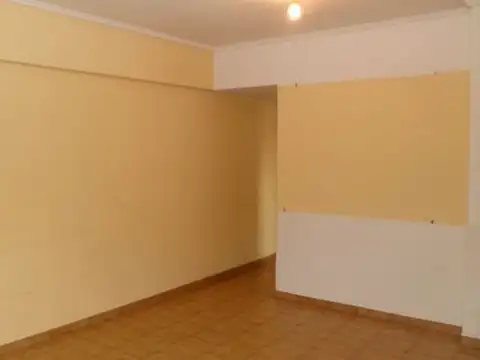 Departamento en Alquiler en Lanus Este, $ 480.000
