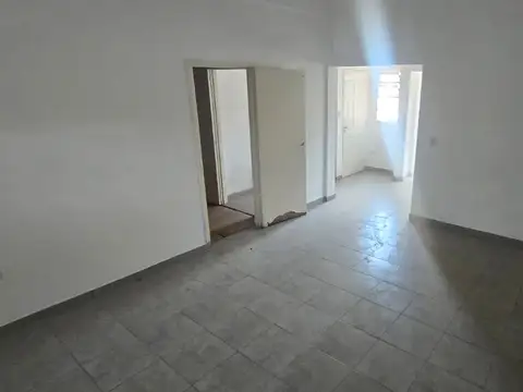 Depto Tipo Casa en Venta en Jose Leon Suarez, USD 30.000