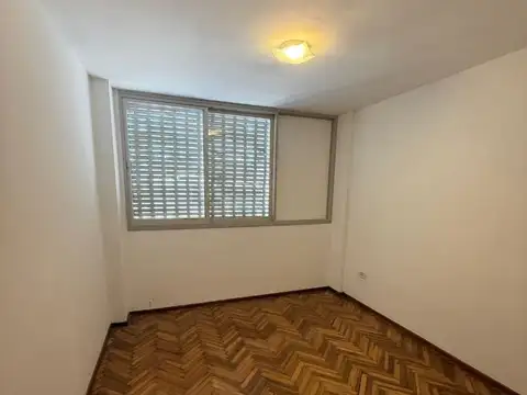 San Luis 2435 , Piso 5