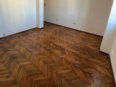 San Luis 2435 , Piso 5