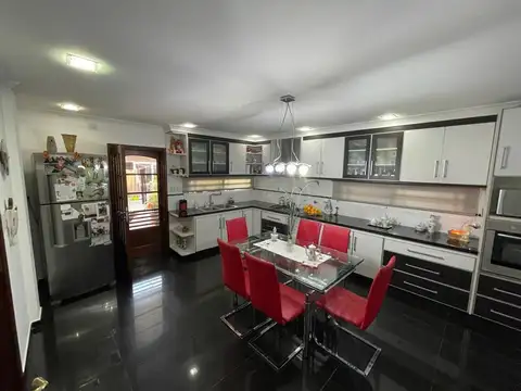 Casa en Venta en La Plata, USD 228.000