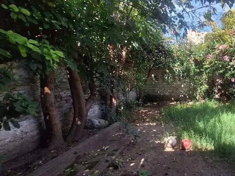 VENTA CASA 3 AMB CON PATIO Y TERRAZA QUILMES