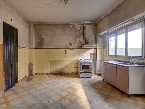 Depto Tipo Casa en Venta de 7 ambientes