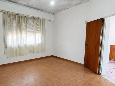 VENTA CASA 4 AMB. LOMAS DE ZAMORA / APTO CREDITO