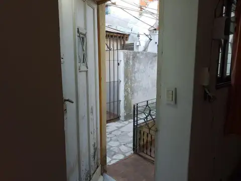 Depto Tipo Casa Monoambiente con 1 baño