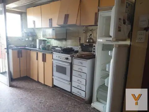 Casa 4 ambientes con 1 baño