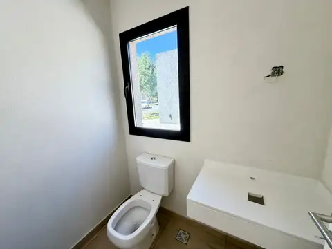 Casa en Alquiler al Oeste
