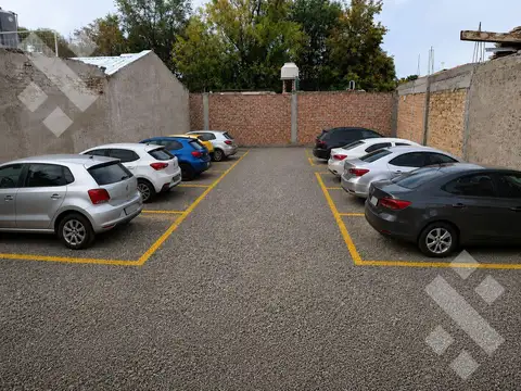 Terreno en Alquiler 20  mts Fondo