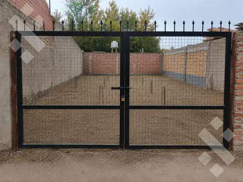 Terreno en Alquiler 10  mts Frente