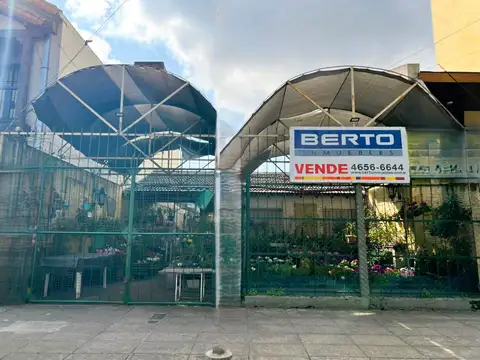 *LOTE DE 8,66 x 43 *IDEAL CONSTRUCTOR *ZONIFICACIÓN: C3 *FOT: 2 *FOS: 0,6