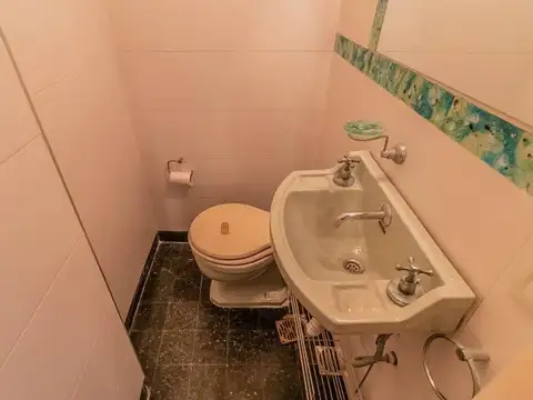 Departamento 4 ambientes con 2 baños