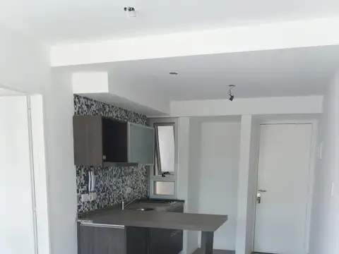Vera Mujica 400, Piso 03