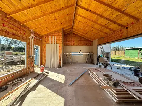 Casa 3 ambientes con 2 baños