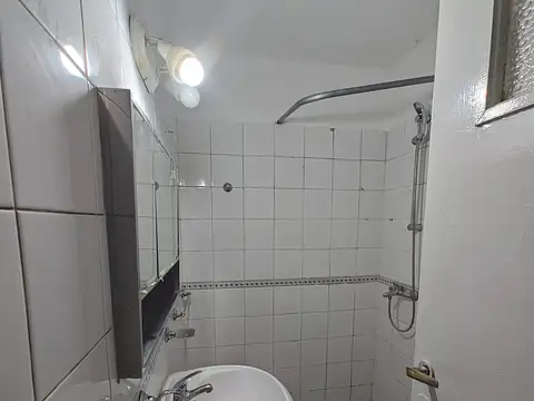 Depto Tipo Casa en Alquiler 40 años