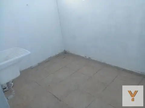 Depto Tipo Casa 2 ambientes con 1 baño