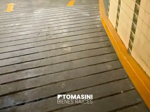 COCHERA EN VENTA DE 17 METROS