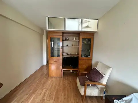 Depto Tipo Casa en Venta 40 años