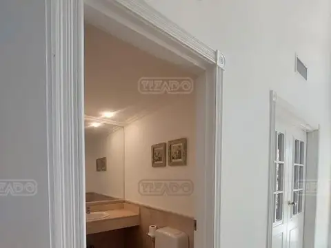 Casa 4 ambientes con 5 baños