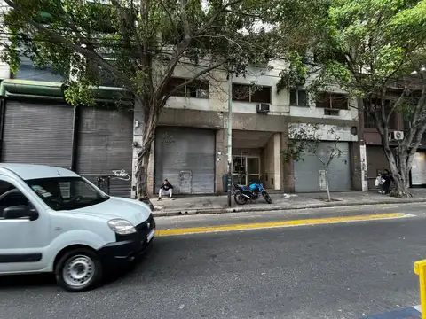 LOCAL DE 4 X25 MAS SOTANO Y ENTREPISO