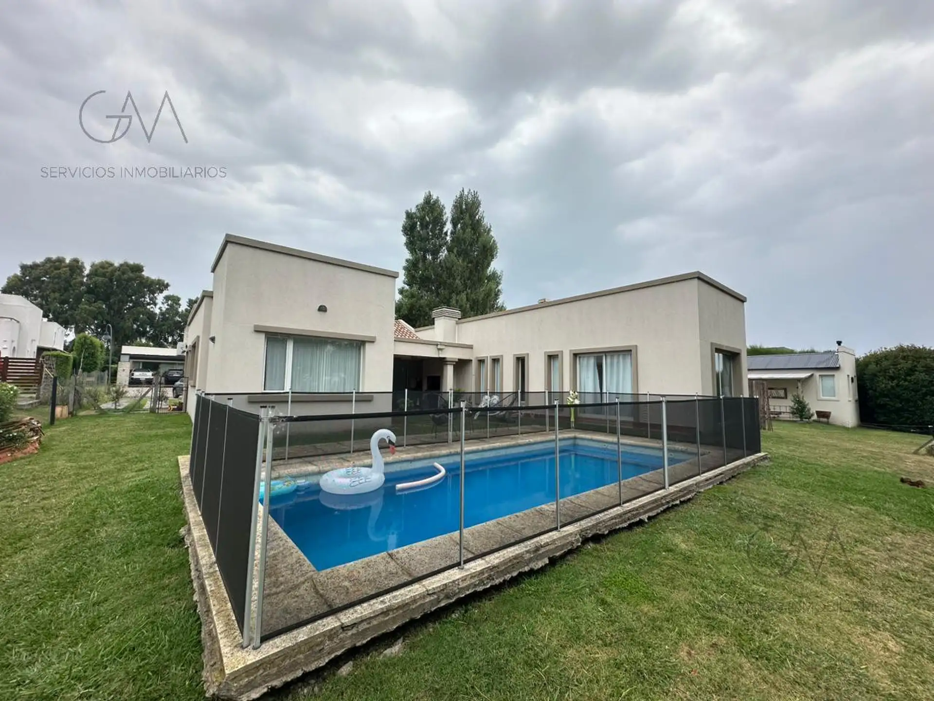 Casa moderna 4 amb, 171m² en Rumenco con piscina y cochera