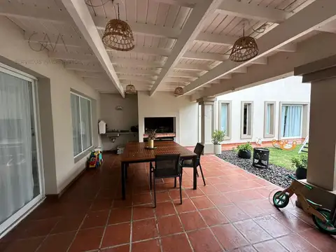 Casa en Venta en Rumenco, USD 420.000