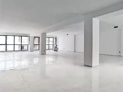 Oficina en Alquiler en Plaza Mitre, USD 10.000