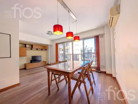 VENTA DEPARTAMENTO SEMIPISO DE DOS DORMITORIOS CON BALCON Y COCHERA EN ZONA RIO
