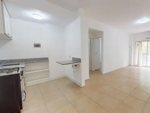 Venta Departamento 2 Ambientes, En Flores Norte, con balcon