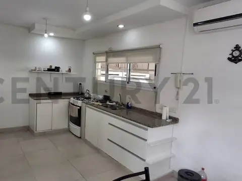 Casa en Venta en Villa Parque Sicardi, USD 85.000