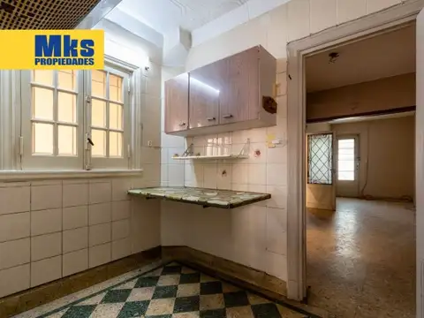 Casa 6 ambientes con 1 baño
