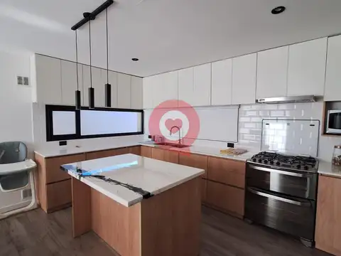 Venta Casa en Neuquén Capital. Monte Hermoso al 3000
