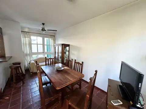 Casa Duplex 2 ambiente  venta en La Plata patio