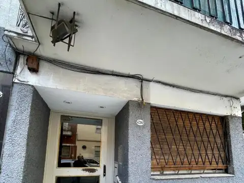 Departamento de 2 ambientes al frente con balcon