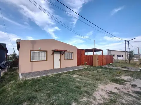 Casa 3 ambientes con 1 baño