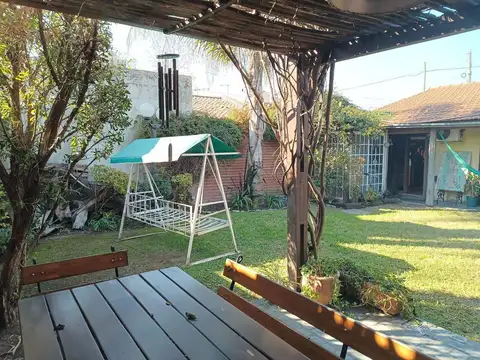 Venta casa 4 ambientes Longchamps Apta Crédito