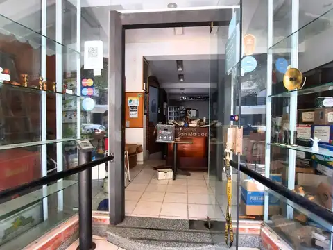 Local en Venta Via Pública