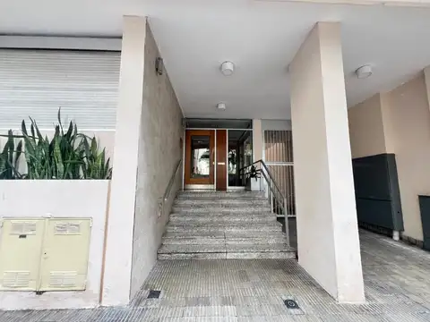 Alquiler Departamento Pichincha Brown y Oroño Dos dormitorios Opcion Cochera Zona Rio Oroño Rosario