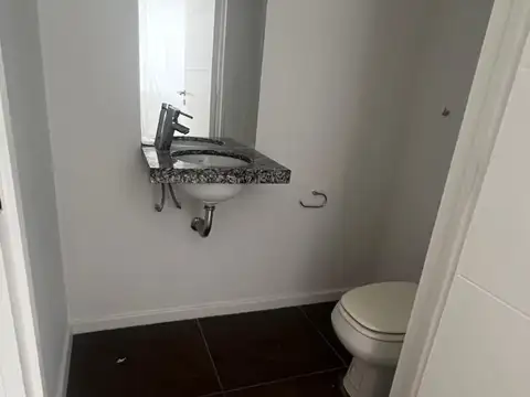 Capitán General Ramón Freire 2400, Piso 5