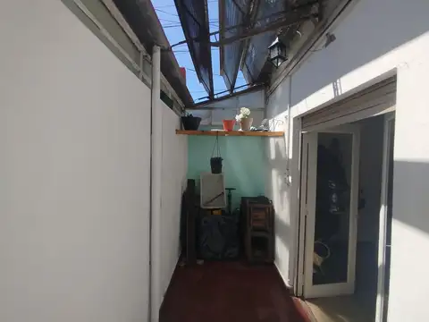 Depto Tipo Casa 2 ambientes con 1 baño