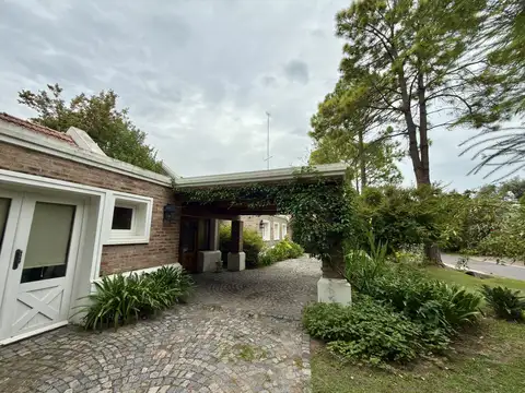 Casa en Venta en Lujan, USD 245.000