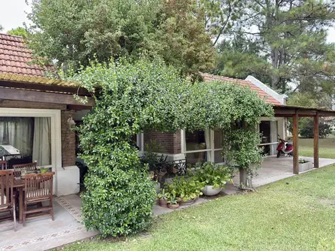 Casa 6 ambientes con 3 baños