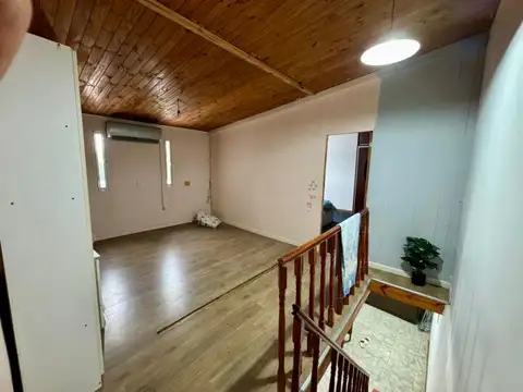 VENTA: CASA + LOCAL COMERCIAL Y GALPÓN - CASTELNOVO 358