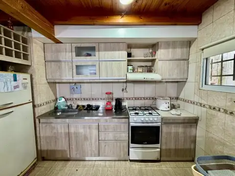 Casa 5 ambientes con 1 baño