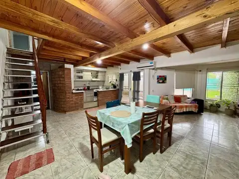 VENTA: CASA + LOCAL COMERCIAL Y GALPÓN - CASTELNOVO 358